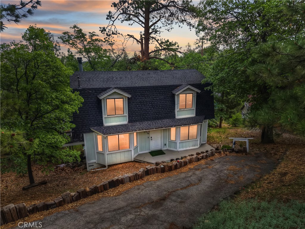 716 Villa Grove Avenue