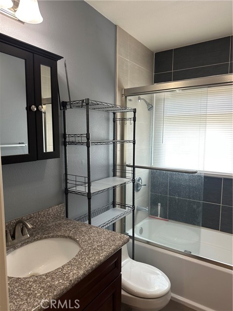 Detail Gallery Image 5 of 6 For 1250 E Huntington Dr #B & D,  South Pasadena,  CA 91030 - 1 Beds | 1 Baths