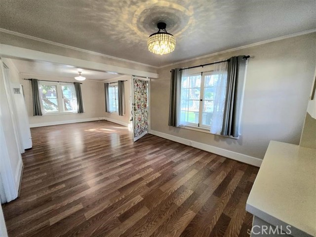 Detail Gallery Image 4 of 21 For 532 E E St, Ontario,  CA 91764 - 2 Beds | 1 Baths