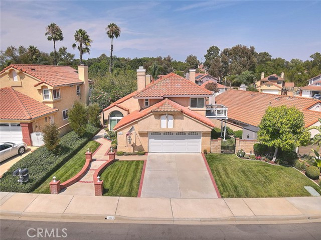 13563 Meadow Crest Drive, Chino Hills CA: https://media.crmls.org/medias/bb6e0b4c-dc0b-4da0-af0f-dfd68ea66f00.jpg