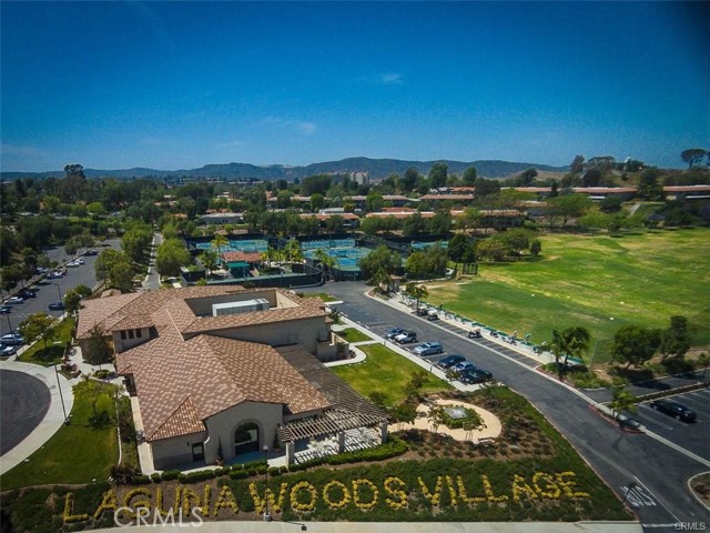 Detail Gallery Image 18 of 59 For 398 Avenida Castilla #B,  Laguna Woods,  CA 92637 - 2 Beds | 2 Baths