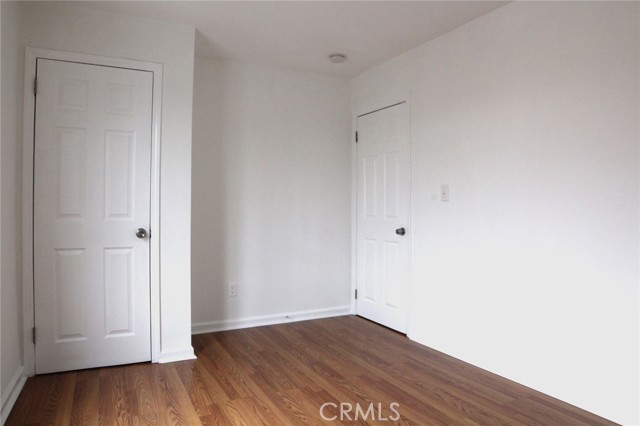 4055 Wall Street, Los Angeles CA: https://media.crmls.org/medias/bb6eeb97-2780-4311-bf47-fa709d47a547.jpg