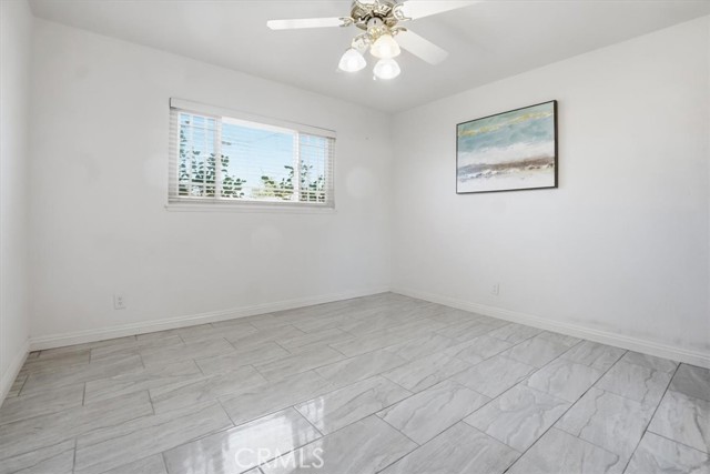 Detail Gallery Image 10 of 14 For 1573 Casarin Ave, Simi Valley,  CA 93065 - 4 Beds | 2 Baths