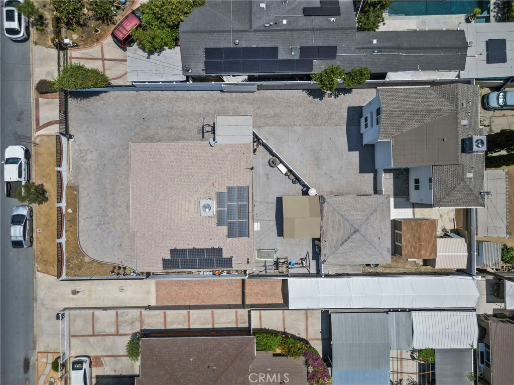 https://media.crmls.org/medias/bb6f7105-5b92-4c30-b35c-f1e3a64ae438.jpg?preset=X-Large