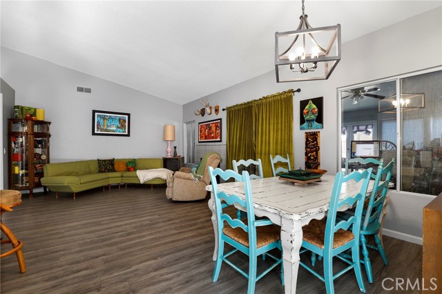 Detail Gallery Image 7 of 36 For 42302 58th, Lancaster,  CA 93536 - 4 Beds | 3 Baths