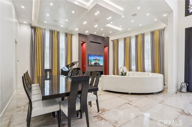 10418 Rubio Avenue, Granada Hills CA: https://media.crmls.org/medias/bb6ff081-fe60-4f79-9665-7d190c07fa79.jpg