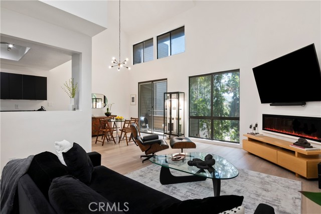 Detail Gallery Image 1 of 1 For 13331 Moorpark St #315,  Sherman Oaks,  CA 91423 - 2 Beds | 2 Baths