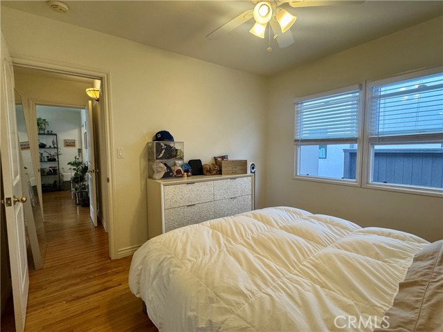 1302 Bonnie Brae Street, Hermosa Beach CA: https://media.crmls.org/medias/bb707aef-13b9-4204-85dc-01bc1e8792f2.jpg