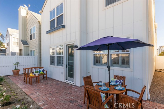 1800 Pacific Coast Hwy, Redondo Beach, California 90277, 3 Bedrooms Bedrooms, ,2 BathroomsBathrooms,Residential,Sold,Pacific Coast Hwy,PV21266567