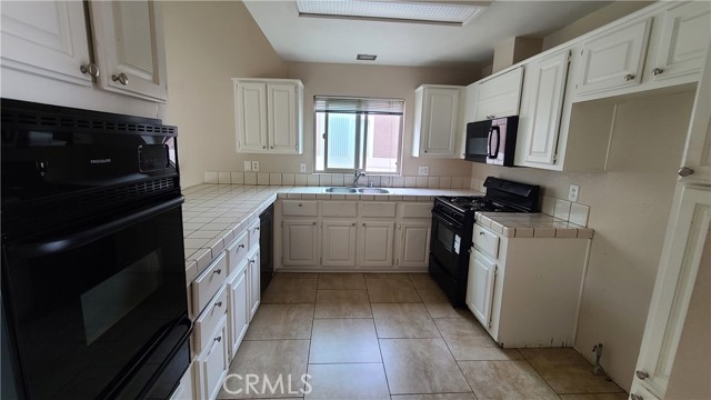 Detail Gallery Image 31 of 32 For 4921 Lake Park Ct, Fallbrook,  CA 92028 - 4 Beds | 2 Baths