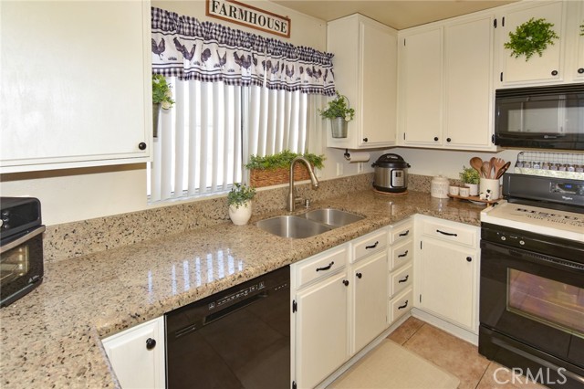 Detail Gallery Image 25 of 60 For 15094 Farmington St, Hesperia,  CA 92345 - 3 Beds | 2 Baths