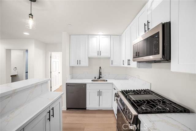 Detail Gallery Image 7 of 28 For 306 W Congress St, Colton,  CA 92324 - 4 Beds | 3 Baths