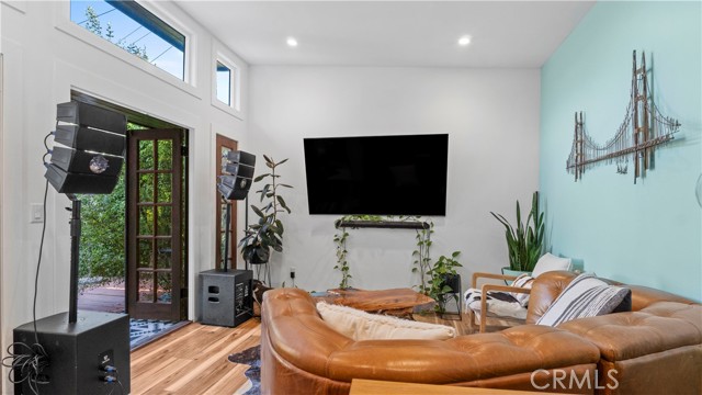 Detail Gallery Image 32 of 38 For 5323 Arlington Ave, Los Angeles,  CA 90043 - 3 Beds | 3 Baths