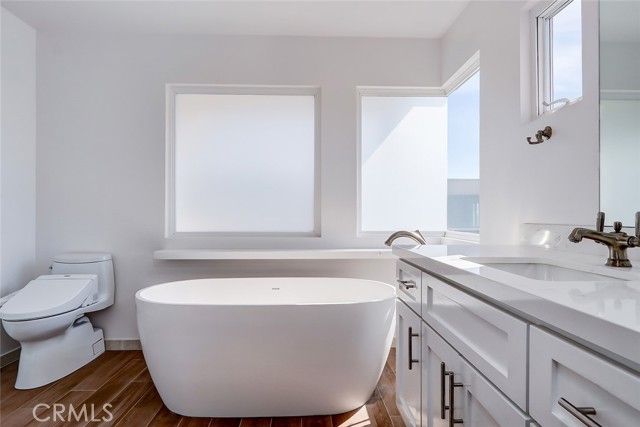 4419 Crest Drive, Manhattan Beach, California 90266, 3 Bedrooms Bedrooms, ,3 BathroomsBathrooms,Residential,Sold,Crest,SB22220114