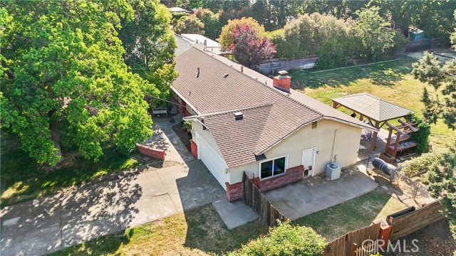 Detail Gallery Image 30 of 39 For 1000 W 11th Ave, Chico,  CA 95926 - 3 Beds | 1 Baths