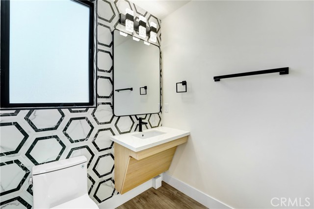 4036 Rosemont Avenue, Montrose CA: https://media.crmls.org/medias/bb758875-5862-4872-96a6-6056cf6724aa.jpg