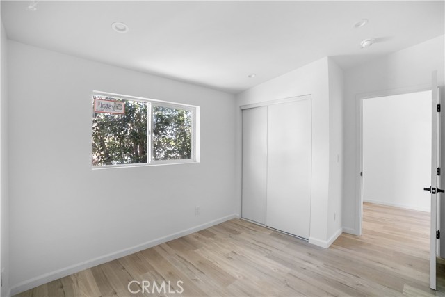 Detail Gallery Image 7 of 10 For 20538 Enadia Way, Winnetka,  CA 91306 - 4 Beds | 2 Baths