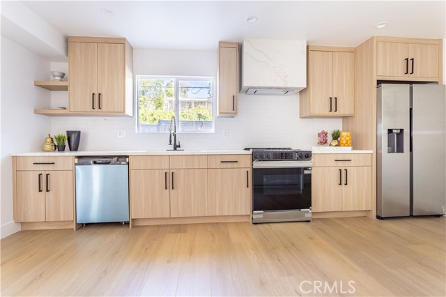 Detail Gallery Image 14 of 50 For 16235 Plummer, North Hills,  CA 91343 - 7 Beds | 5 Baths