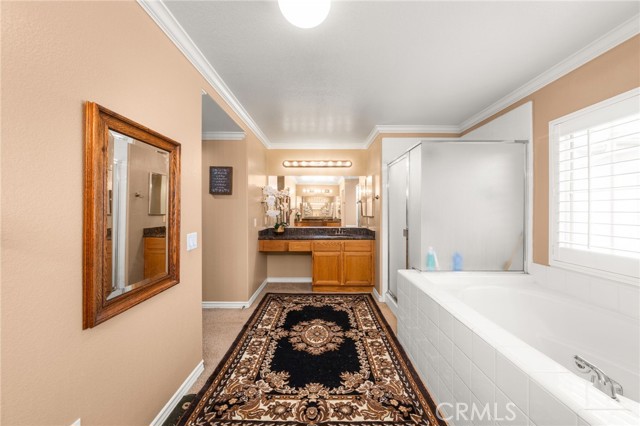 14037 Hollywood Avenue, Eastvale CA: https://media.crmls.org/medias/bb768086-be1a-4f59-afa5-728c3a92e984.jpg