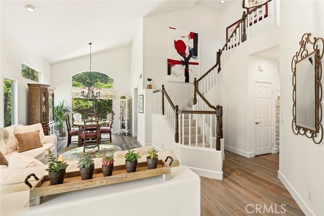 Detail Gallery Image 5 of 29 For 4762 Rhapsody, Oak Park,  CA 91377 - 3 Beds | 3 Baths