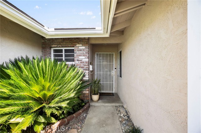 5430 Lemoran Avenue, Pico Rivera CA: https://media.crmls.org/medias/bb7870a3-3519-4a5a-ba32-bb5ea7329759.jpg
