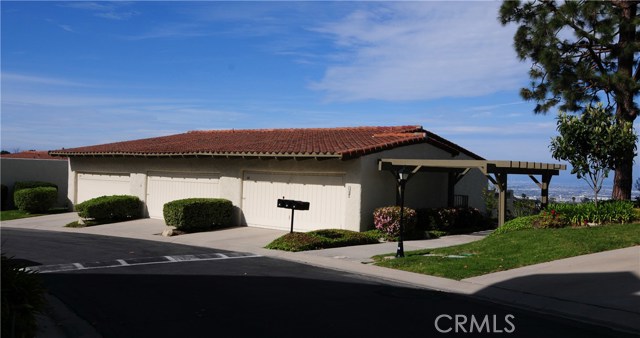 62 Aspen Way, Rolling Hills Estates, California 90274, 2 Bedrooms Bedrooms, ,2 BathroomsBathrooms,Residential,Sold,Aspen,SB17057703