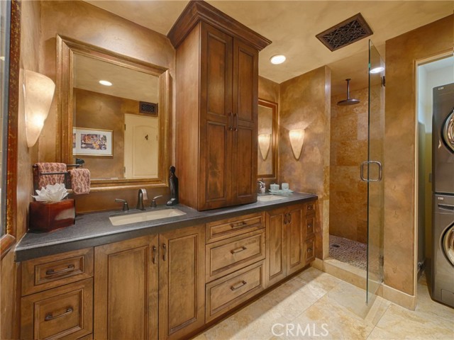 Image 24 for 76458   Violet CIR