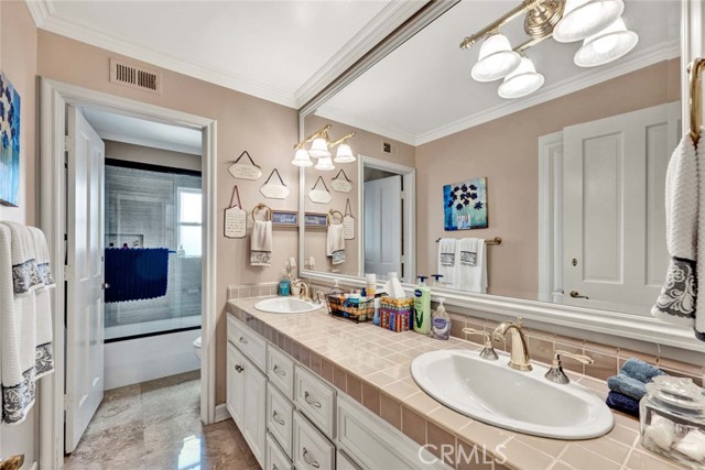 Detail Gallery Image 37 of 75 For 10302 Broadview Place, North Tustin,  CA 92705 - 5 Beds | 4/1 Baths