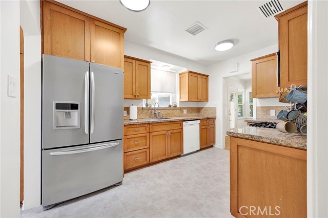 Detail Gallery Image 13 of 31 For 1202 Bruce Ave, Glendale,  CA 91202 - 2 Beds | 2 Baths