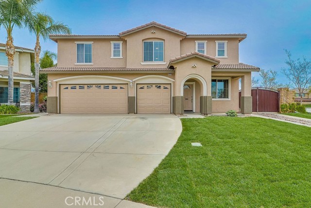 6224 Skyline Ln, Fontana, CA 92336