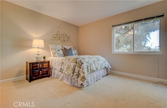 2405 Via Mariposa W, Laguna Woods CA: https://media.crmls.org/medias/bb7b0f7e-ccb9-4535-afc3-700f7bd0130d.jpg