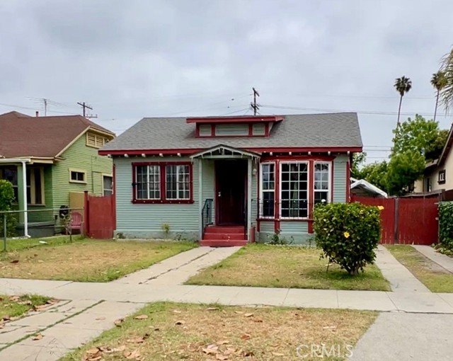 4154 S Harvard Blvd, Los Angeles CA: https://media.crmls.org/medias/bb7b6643-c900-41f3-8e25-da0d0eaaa9e7.jpg