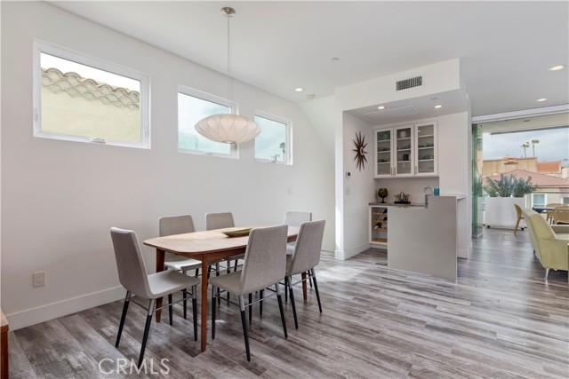 Detail Gallery Image 18 of 47 For 48 57th Pl, Long Beach,  CA 90803 - 5 Beds | 3/1 Baths