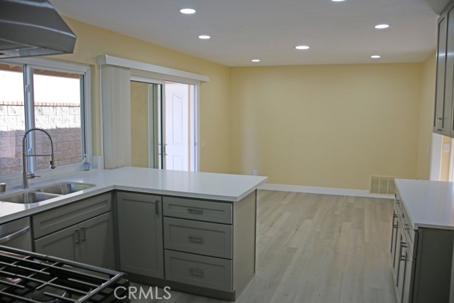 Detail Gallery Image 4 of 24 For 2538 Alona, Santa Ana,  CA 92706 - 3 Beds | 2 Baths