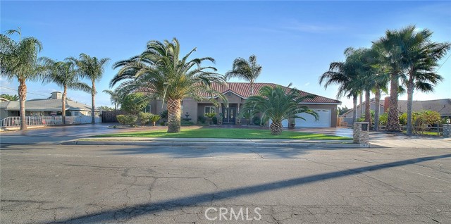 Detail Gallery Image 1 of 1 For 17625 Hawthorne Ave, Fontana,  CA 92335 - 5 Beds | 2/1 Baths