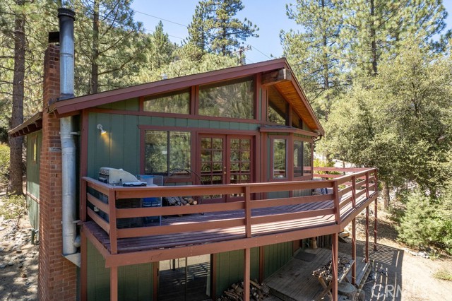 15529 San Moritz Drive, Pine Mountain Club CA: https://media.crmls.org/medias/bb7e8701-9c39-4a54-a5b6-43d0c6ae960b.jpg