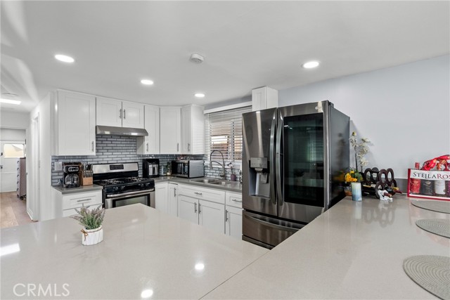 12401 filmore, Sylmar CA: https://media.crmls.org/medias/bb7f766d-9b67-48d0-bfc4-94ff2235046c.jpg