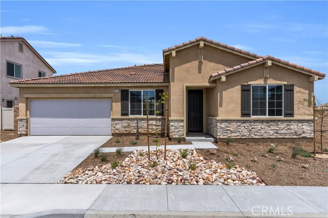 12976 Carlsbad St., Hesperia, CA 92344