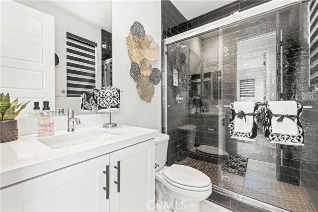 Detail Gallery Image 30 of 57 For 28618 Bloom, Saugus,  CA 91350 - 5 Beds | 4/1 Baths