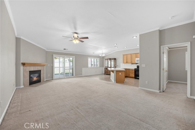 12200 Verdelho Avenue, Bakersfield CA: https://media.crmls.org/medias/bb81052b-c699-4939-9d08-6552dc04b6ac.jpg