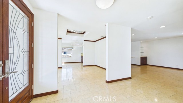 Detail Gallery Image 8 of 62 For 165 Cumberland Rd, Glendale,  CA 91202 - 3 Beds | 2/1 Baths