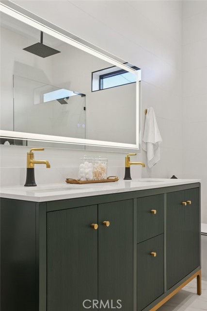 Image 39 of 69 For 5407 Via Del Valle