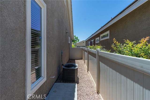 19478 Big Horn Street, Apple Valley CA: https://media.crmls.org/medias/bb823daa-13ae-4a27-bc2d-99d6a0b531e1.jpg