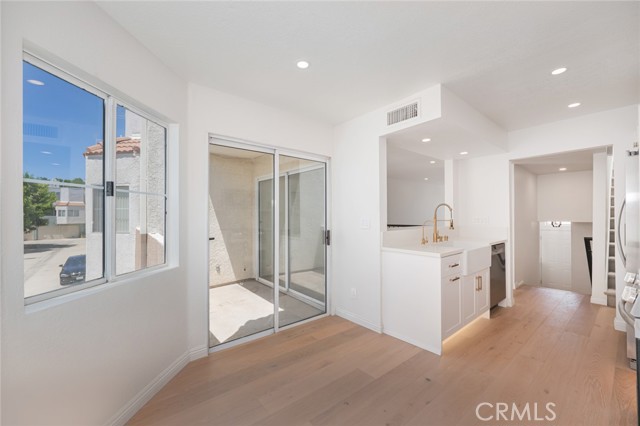 2 Bed Home for Sale in Sherman Oaks, California