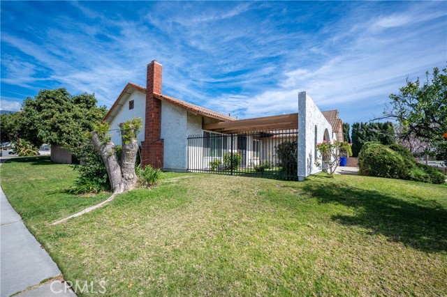 Detail Gallery Image 3 of 20 For 10430 Palo Alto, Rancho Cucamonga,  CA 91730 - 3 Beds | 2 Baths