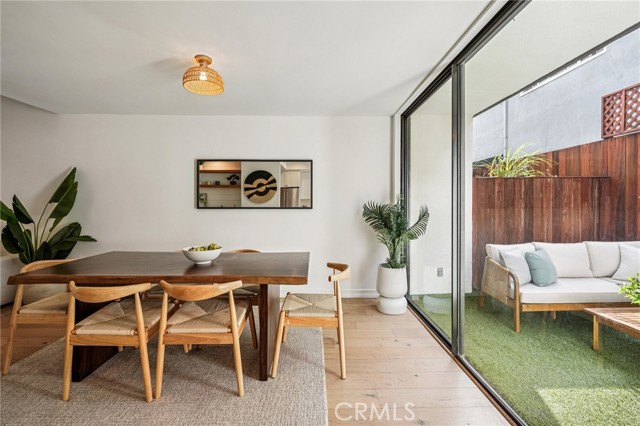 Detail Gallery Image 12 of 32 For 713 9th St #3,  Santa Monica,  CA 90402 - 3 Beds | 3 Baths
