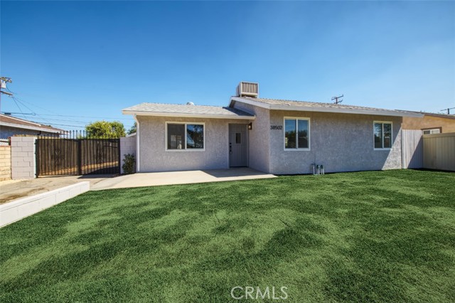 38502 38502 31st E, Palmdale CA: https://media.crmls.org/medias/bb83265d-46b5-424c-affa-ebdf52d04f60.jpg