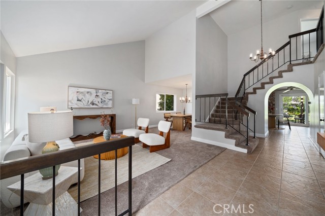 23761 Singapore Street, Mission Viejo CA: https://media.crmls.org/medias/bb8361c4-1ead-4d8d-a373-a951e1a40916.jpg