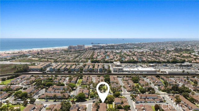 8195 Pawtucket Drive, Huntington Beach CA: https://media.crmls.org/medias/bb83b510-7b96-4c46-83c4-c03e1ac8873d.jpg