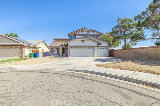43602 Serenity Court, Lancaster CA: https://media.crmls.org/medias/bb8558f2-bed5-4a3d-96b9-2251bebfa818.jpg